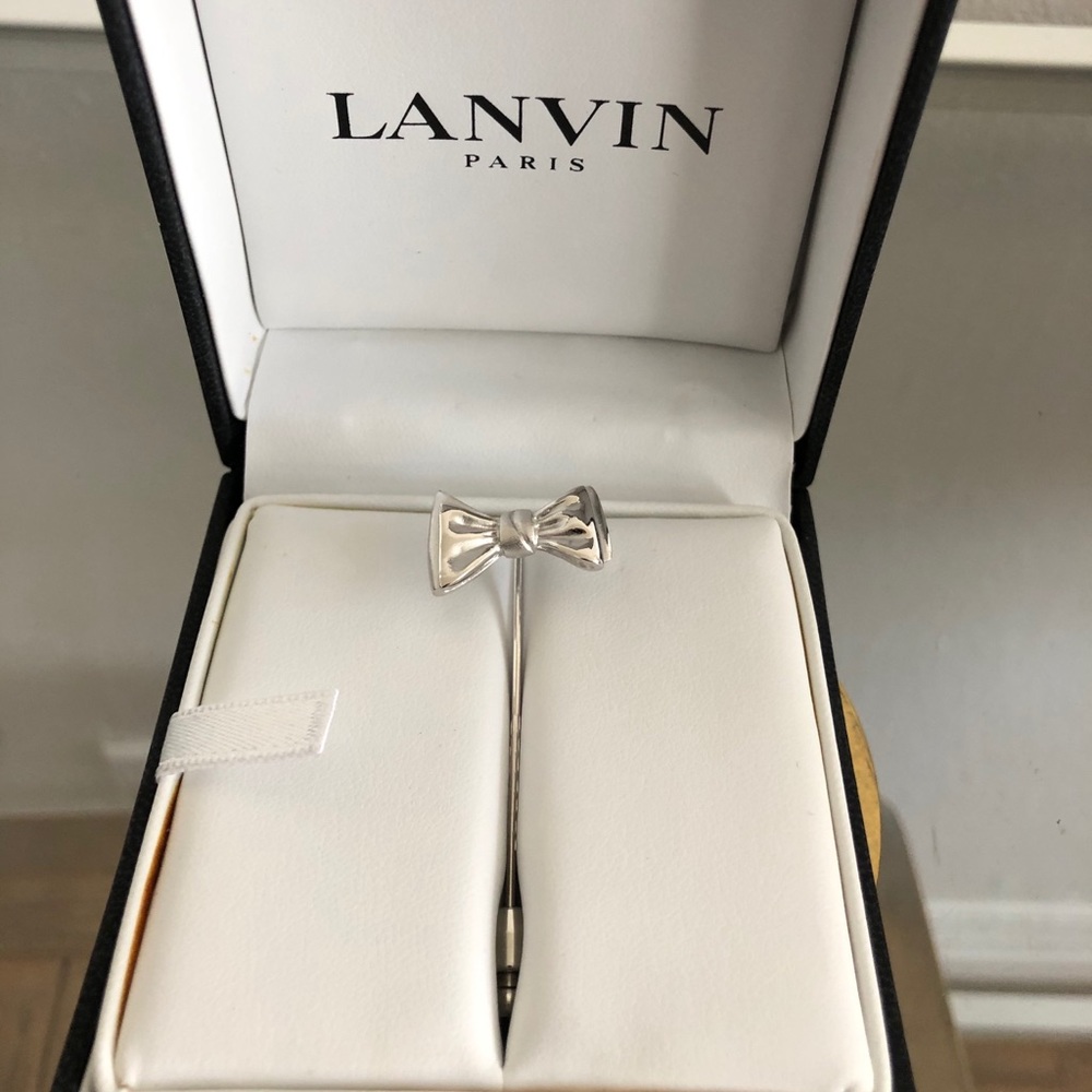 Lanvin Bow-tie Tie Pin